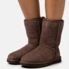 Ugg Classic Short - Bottines - Burnt Cedar 2 Ugg Classic Short - Bottines - Burnt Cedar -Next Soldes da85ebbef5b94194891c07c9082eddb9