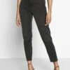 Gina Tricot Dagny Mom - Jean Boyfriend - Black Grey -Next Soldes ddbbbbab42964ca692076c626829b7da