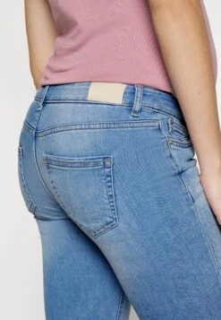 ONLY MATERNITY Olmblush Mid Longer Slit - Jeans Skinny - Medium Blue Denim -Next Soldes e06c366e9b624bebb3e6ba0ae53ae8d3