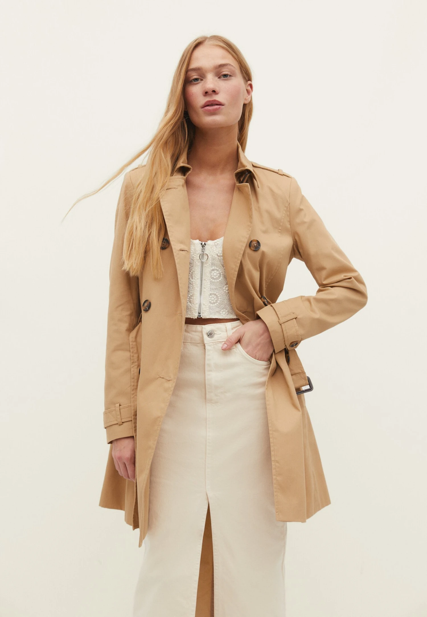 Stradivarius Trench - Ochre 3 Stradivarius Trench - Ochre