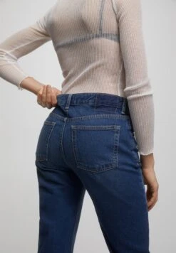 PULL & BEAR Jean Droit - Dark Blue -Next Soldes e5f15093a0a545b08145057d13073726