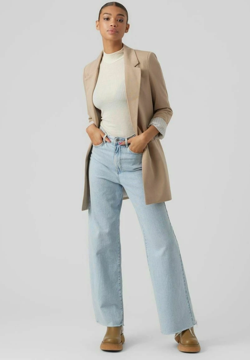 Vero Moda Langer - Manteau Court - Silver Mink 4 Vero Moda Langer - Manteau Court - Silver Mink – Image 2