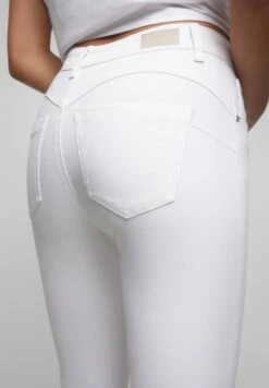 PULL & BEAR Push Up - Jeans Skinny - White -Next Soldes f1d0aee6621a4721bcd242e096f184c4