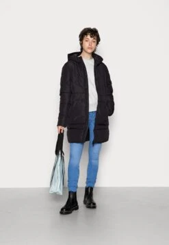 Noisy May Nmdalcon Long Jacket - Manteau D'Hiver - Black 8 Noisy May Nmdalcon Long Jacket - Manteau D'Hiver - Black -Next Soldes f32d93875b444e4a9d7a949c511d20ba