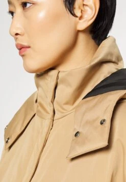 Hugo Fanna - Manteau D'Hiver - Light/Pastel Brown -Next Soldes f7c9148bce9049eabc5f0b7f520a7f02