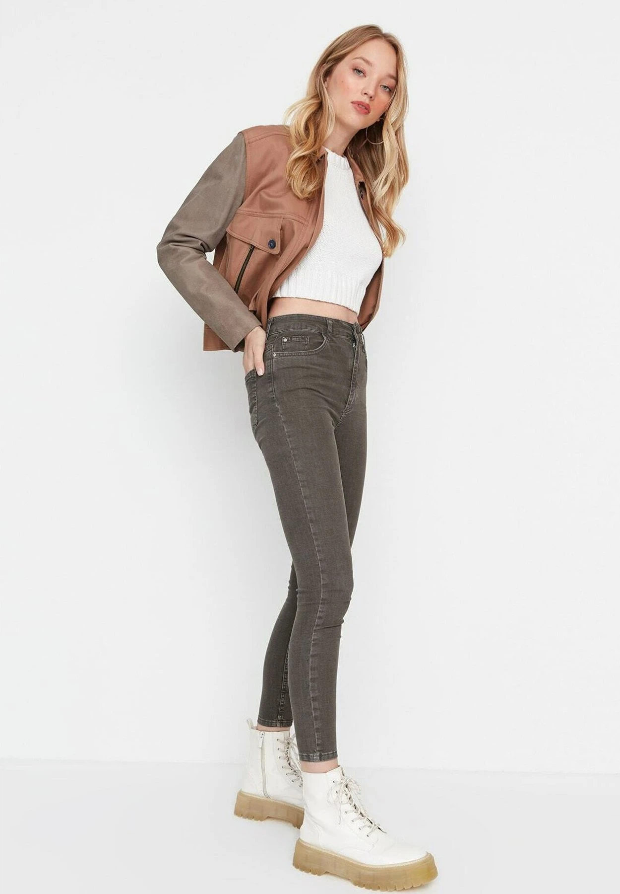 Trendyol Jeans Skinny - Jeans Skinny 7 Trendyol Jeans Skinny - Jeans Skinny – Image 5